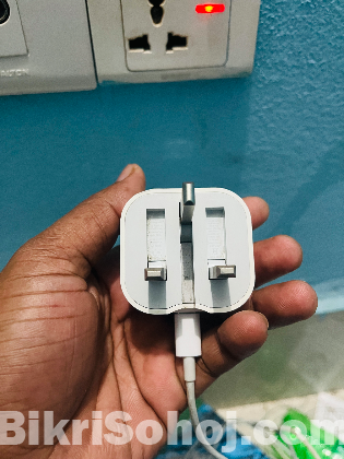 Apple adapter